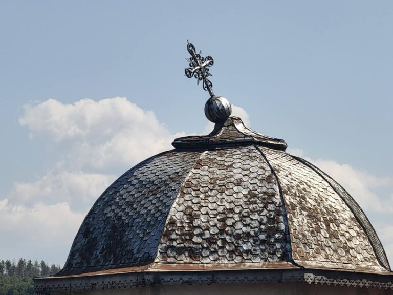 Строители, които рушат